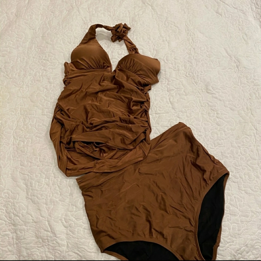 Swim suit